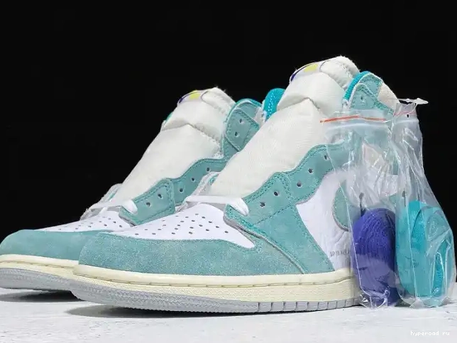 1 Air Jordan 555088-311 High Turbo Green Retro OG 0407